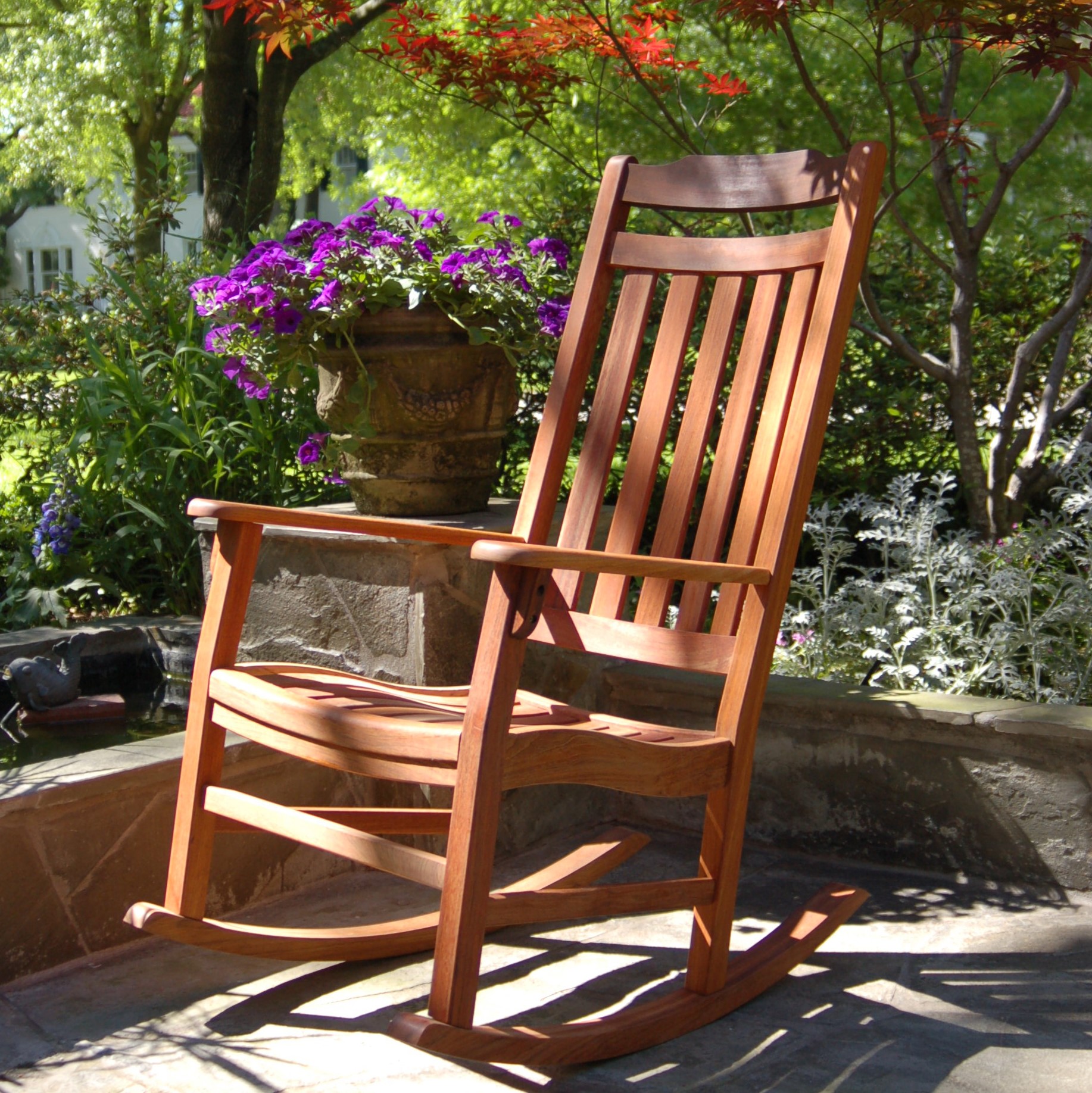 What are the Best Outdoor Rocking Chairs